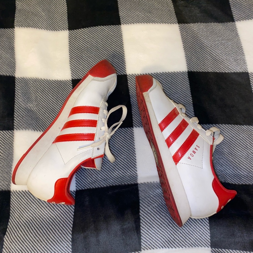 Adidas somoa